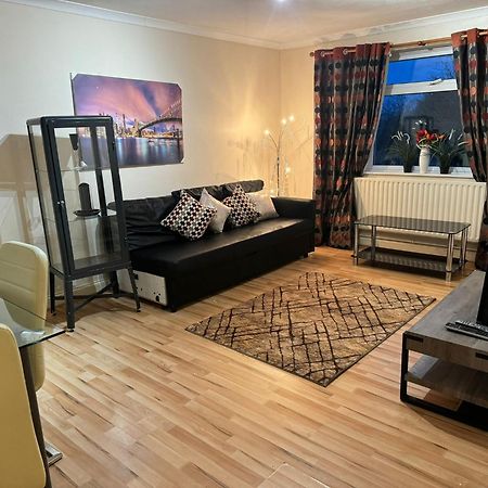 El Met Global Apartment Erith Екстериор снимка